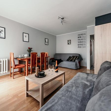 Spacious 3 Bedroom Apartament Near Olivia Business Center Danzica Esterno foto